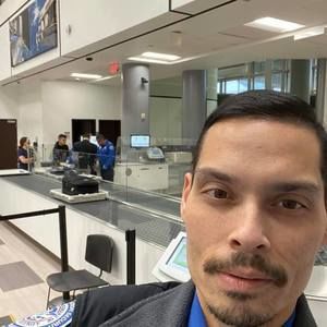 Meet your Posher, Nicholas